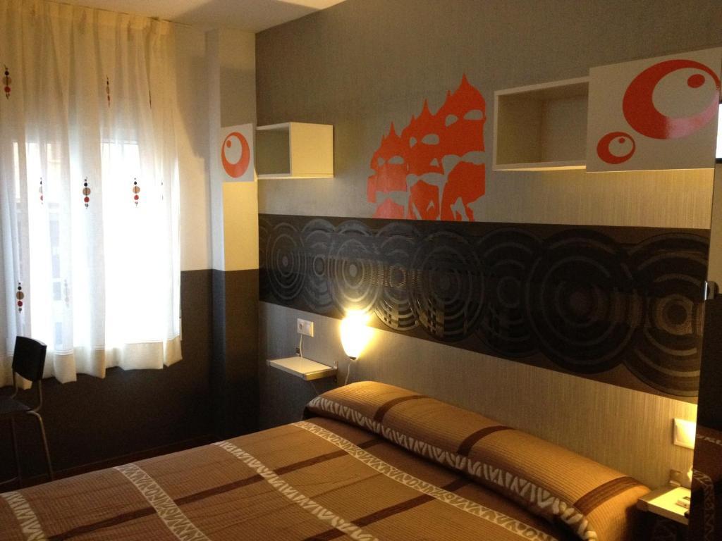 Hostal Gaudi Cuenca Cuenca  Room photo